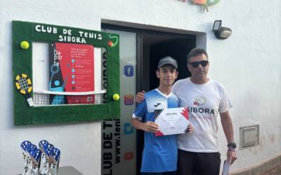 Premio al Mejor Alumno de la Temporada!. Asier Velázquez Chiquillo