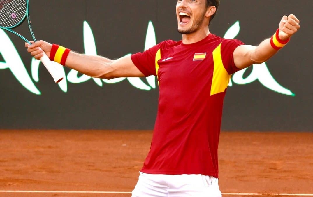 La Selección Española de Tenis remonta y se clasifica para la fase final en Bolonia
